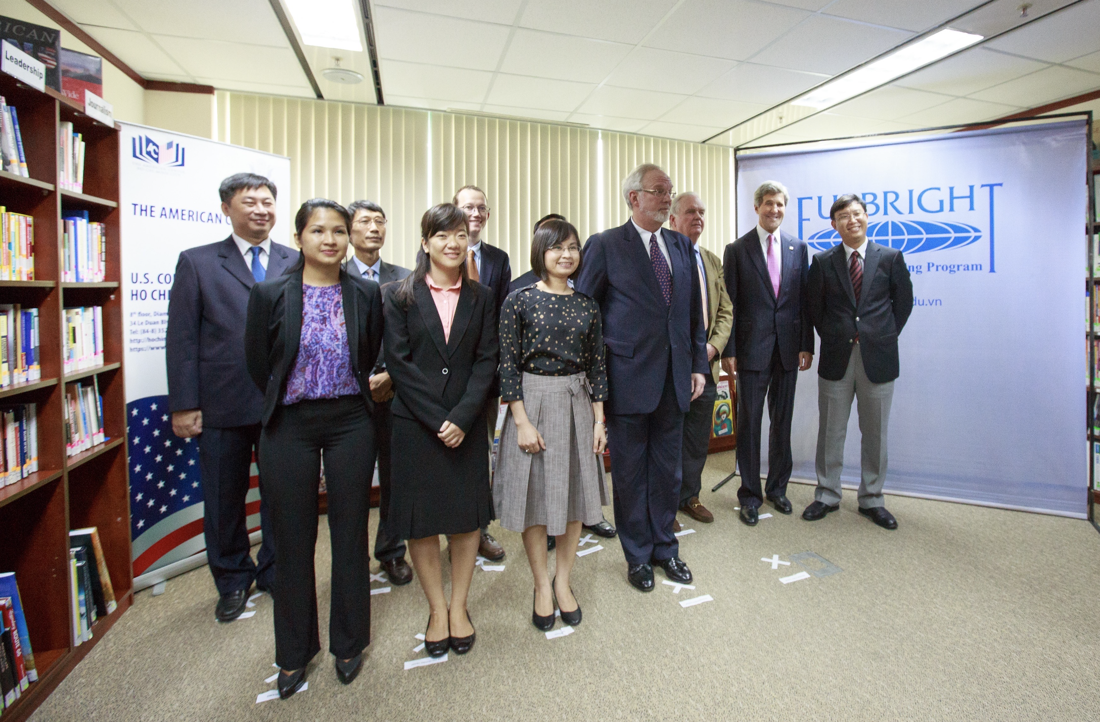 Ngôn ngữ “Bà Ngoại” và những bài học từ giảng đường Fulbright